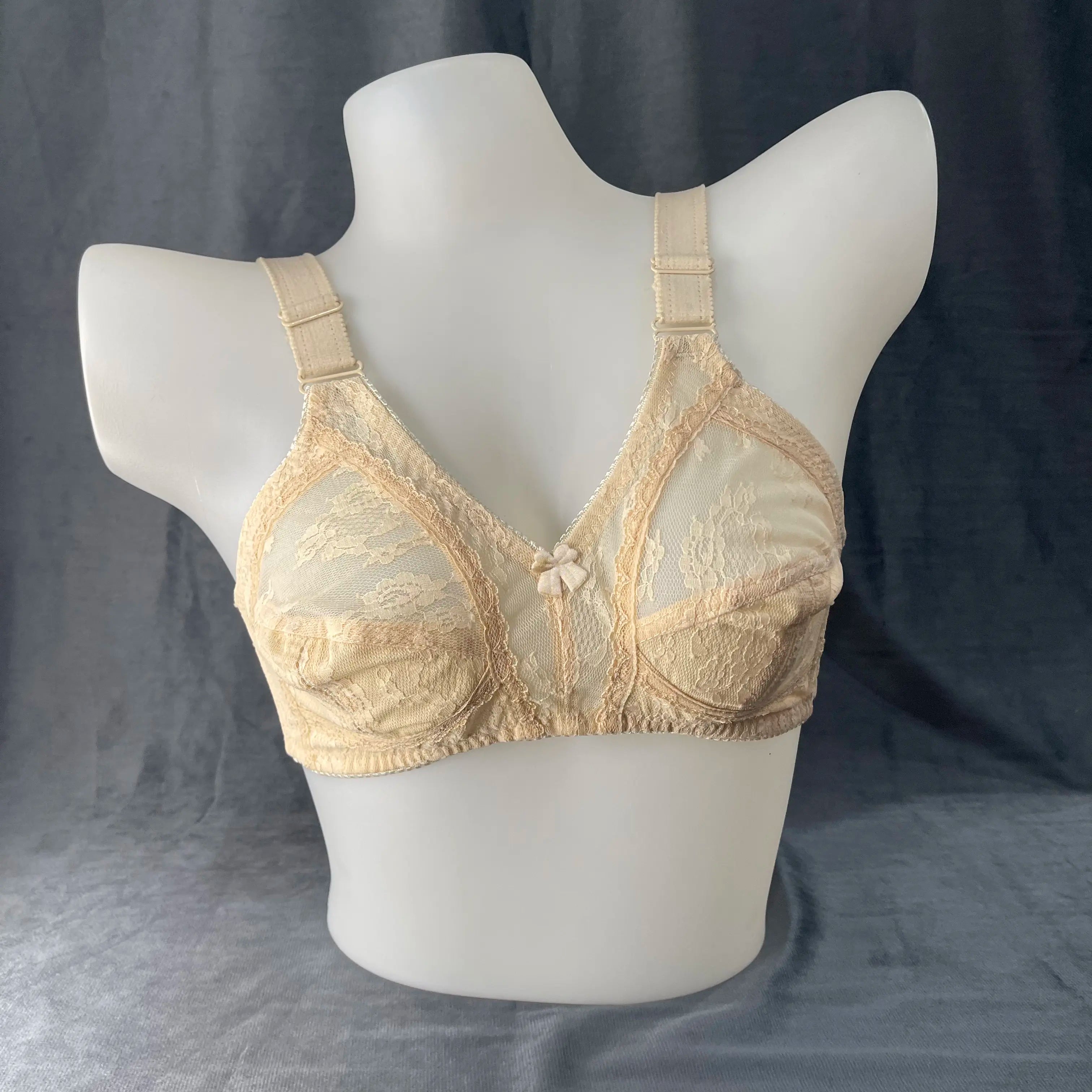 Daily Comfort Lace Bra – Lightweight, Breathable & Supportive Fit
