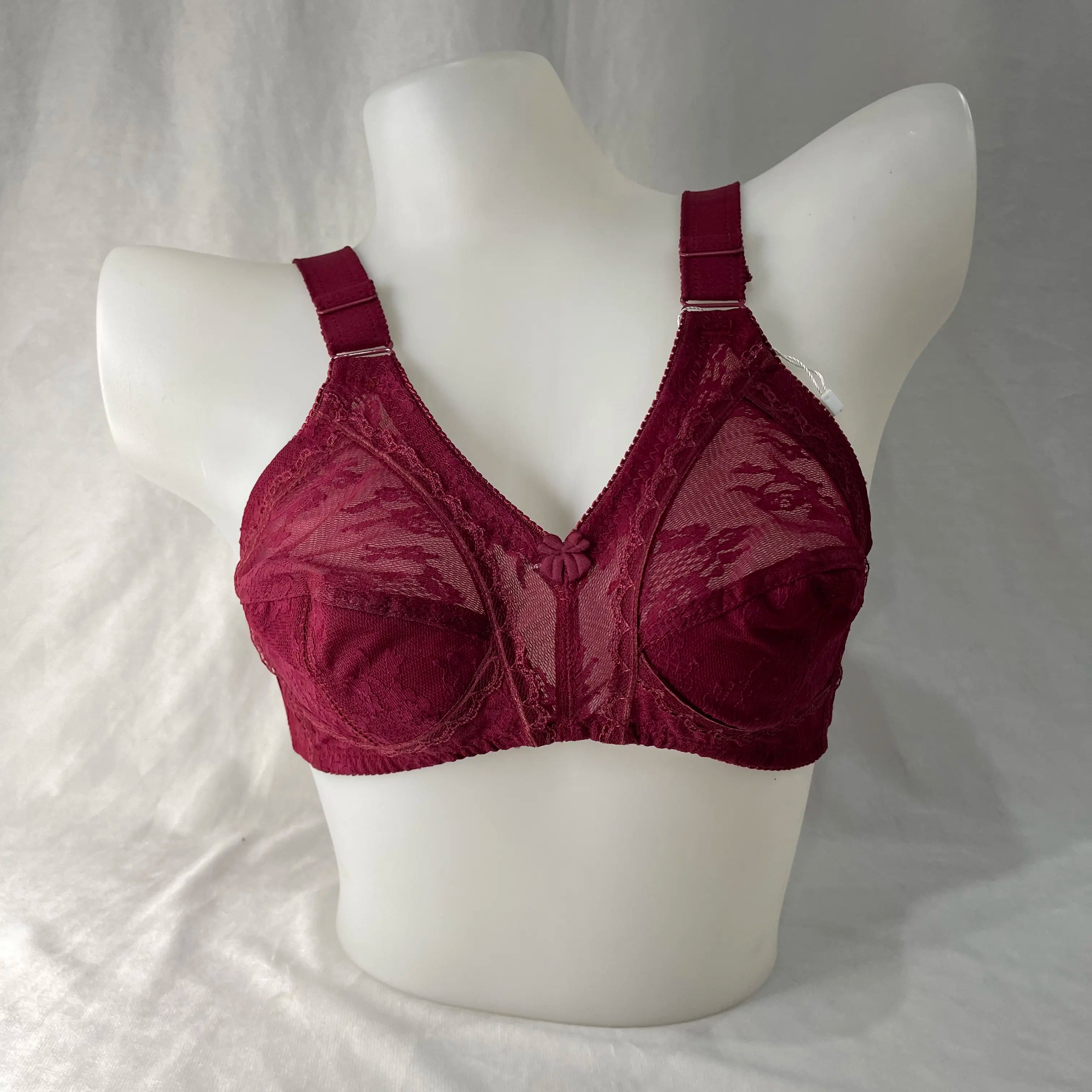Daily Comfort Lace Bra – Lightweight, Breathable & Supportive Fit